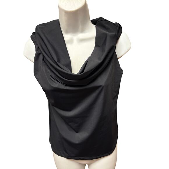 Rohe ASYMMETRICAL OFF SHOULDER
TOP I NOIR
$250.00
NWT - Picture 6 of 10